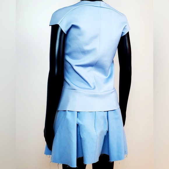 ZARA Abstract Light Blue Portrait Graphic T-Shirt and Skirt Dress Set - Picture 4 of 8